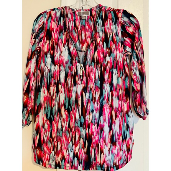 Women's multicolored‎ petite athletic JJ Cole collections  shirt - Picture 1 of 3